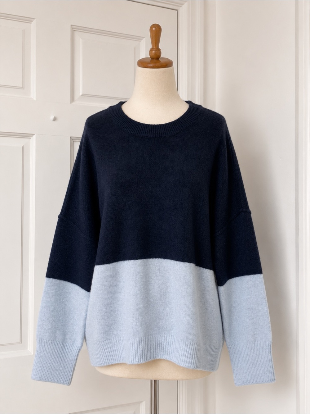 Relaxed Colorblock Crewneck Sweater in Navy & Light Blue